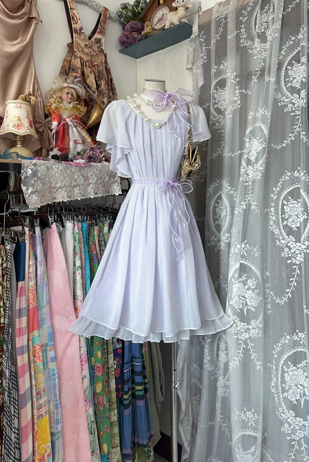 Wunderschönes A-Linien Lilafarbenes Chiffon Abschlusskleid in kurzer Minilänge Ästhetische Homecoming Kleider RB4366