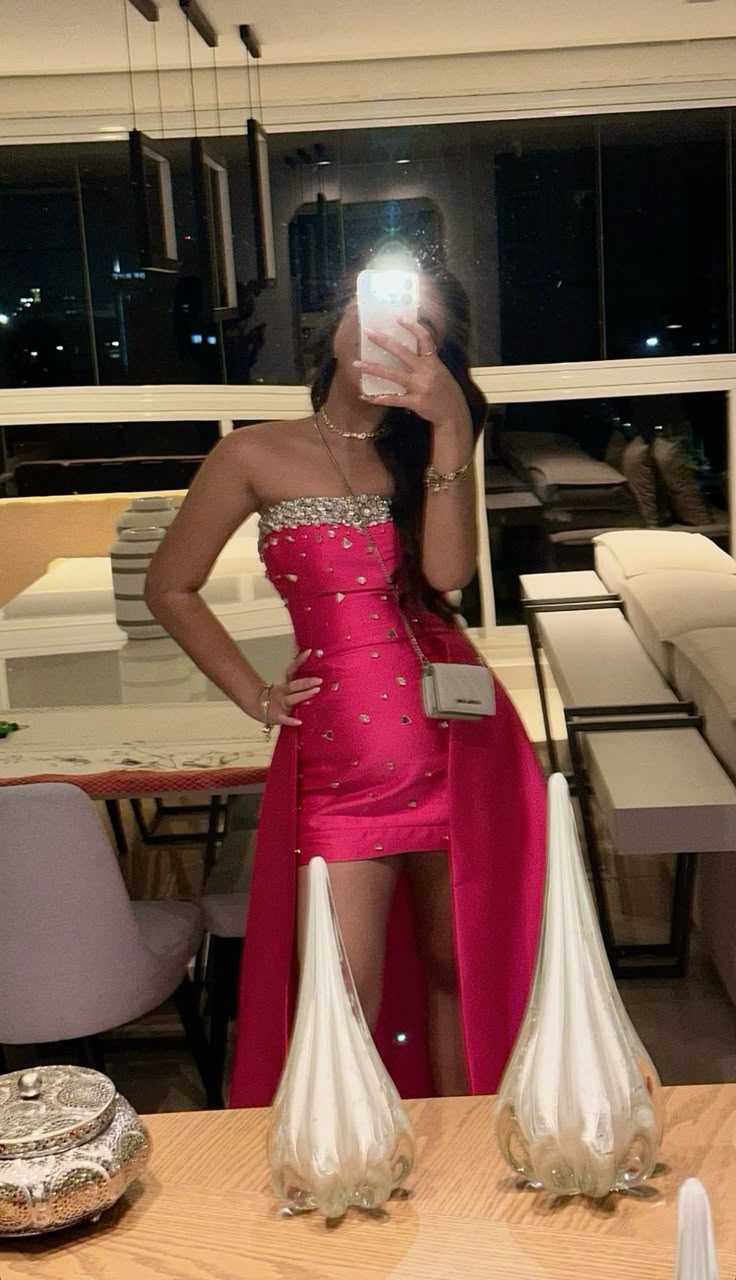 Robe de bal fourreau élégante sans bretelles en satin rose fuchsia ornée de perles argentées, robe de soirée longue AB2176