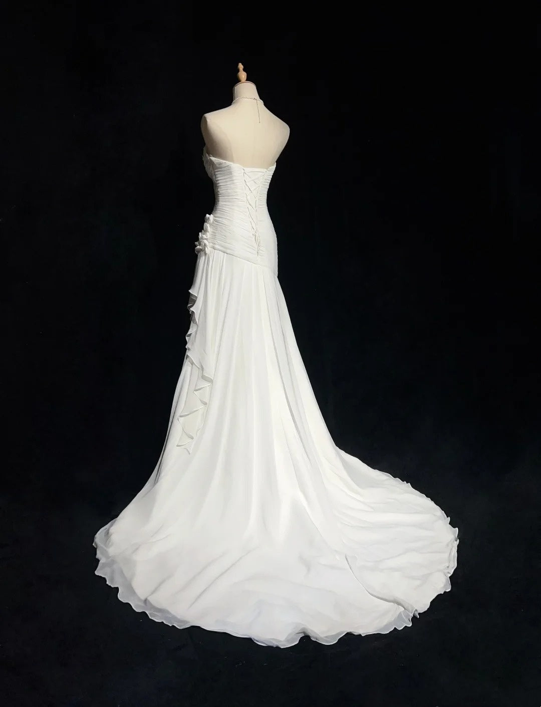 Robes de mariée sirène des années 90 Col en cœur Mousseline Blanche Perles Jardin d'été Longue robe de mariée N3827