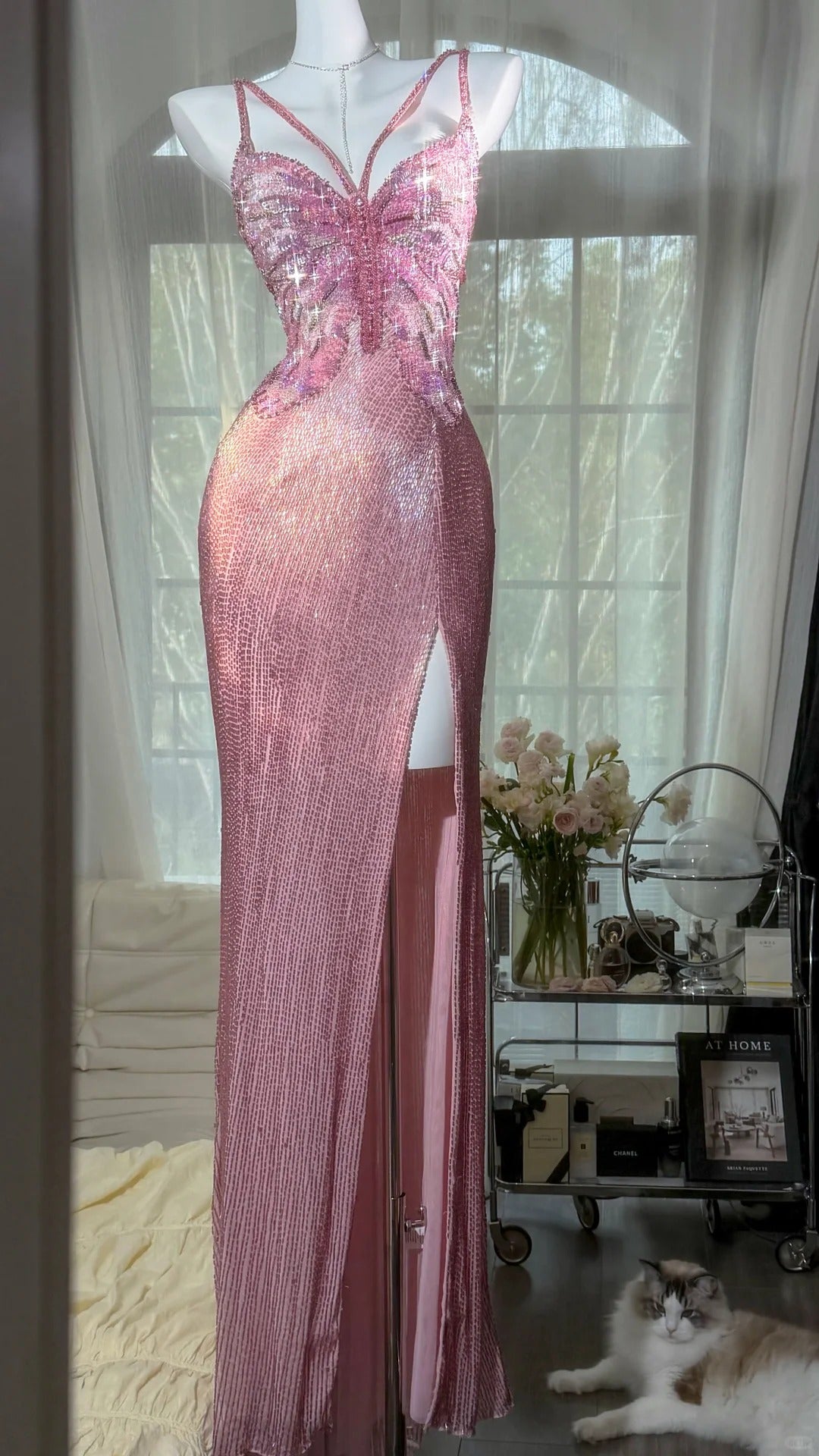 Robes de bal élégantes sirène à fines bretelles paillettes roses fendues longueur ras du sol tenues de soirée formelles N3521