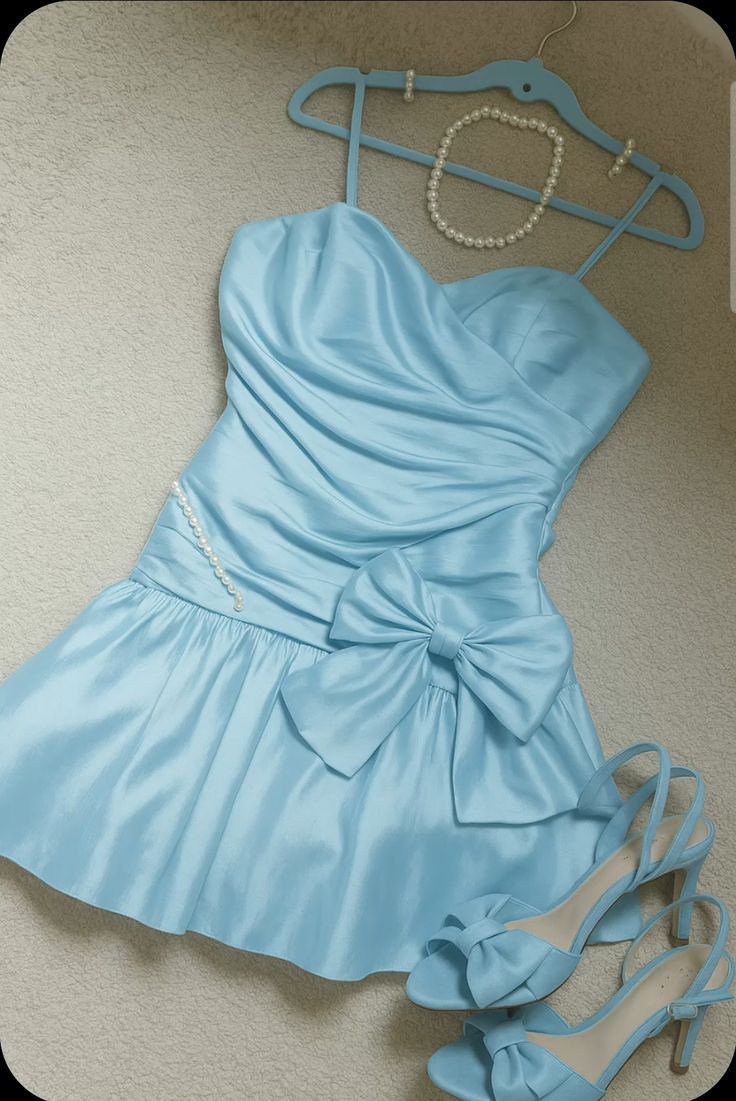 Schlichtes Etui-Spaghettiträger-Kleid blau mit Schleife Abschlussballkleider kurz High School Für 8. Klasse Senior Inspo Homecoming Ballkleid RB3333