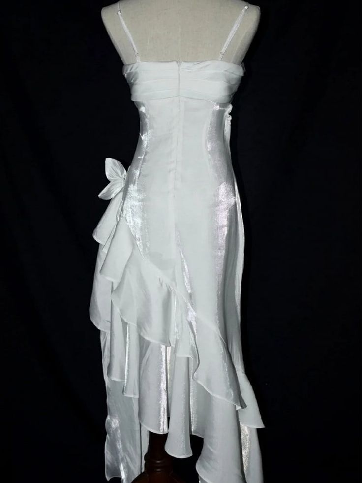 Weißes Vintage-Meerjungfrauen-Hochzeitskleid mit Blumenmuster und asymmetrischem Saum, auch als Ballkleid geeignet (AB985)