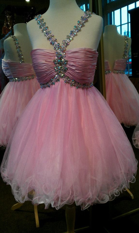 Jugendliches Ballkleid Neckholder Tüll Rosa mit Perlen Senior 12. Klasse Kurze Mini Ästhetische Heimkehrkleider RB4408