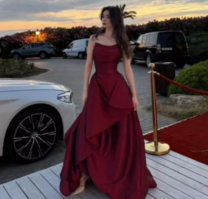 Robe de bal modeste sans bretelles en satin bordeaux, robe de soirée longue, robe de bal AC020