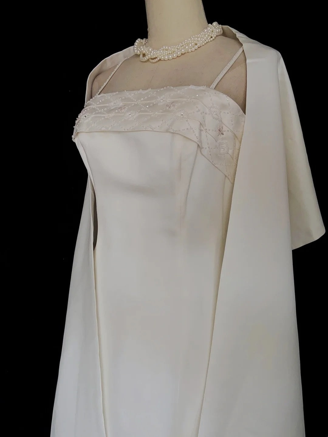 Bescheidene Ballkleider Inspo A-Linie Spaghettiträger Weißer Satin mit Cape für Damen Abendkleid N3222