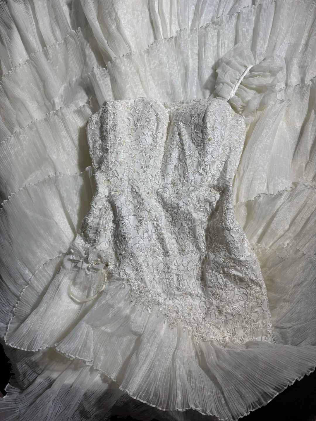 Vintage Damen Meerjungfrauenkleid, ärmellos, aus weißer Spitze, gestuftem Satin, lang, tailliert, im Stil der 1920er Jahre, AS035