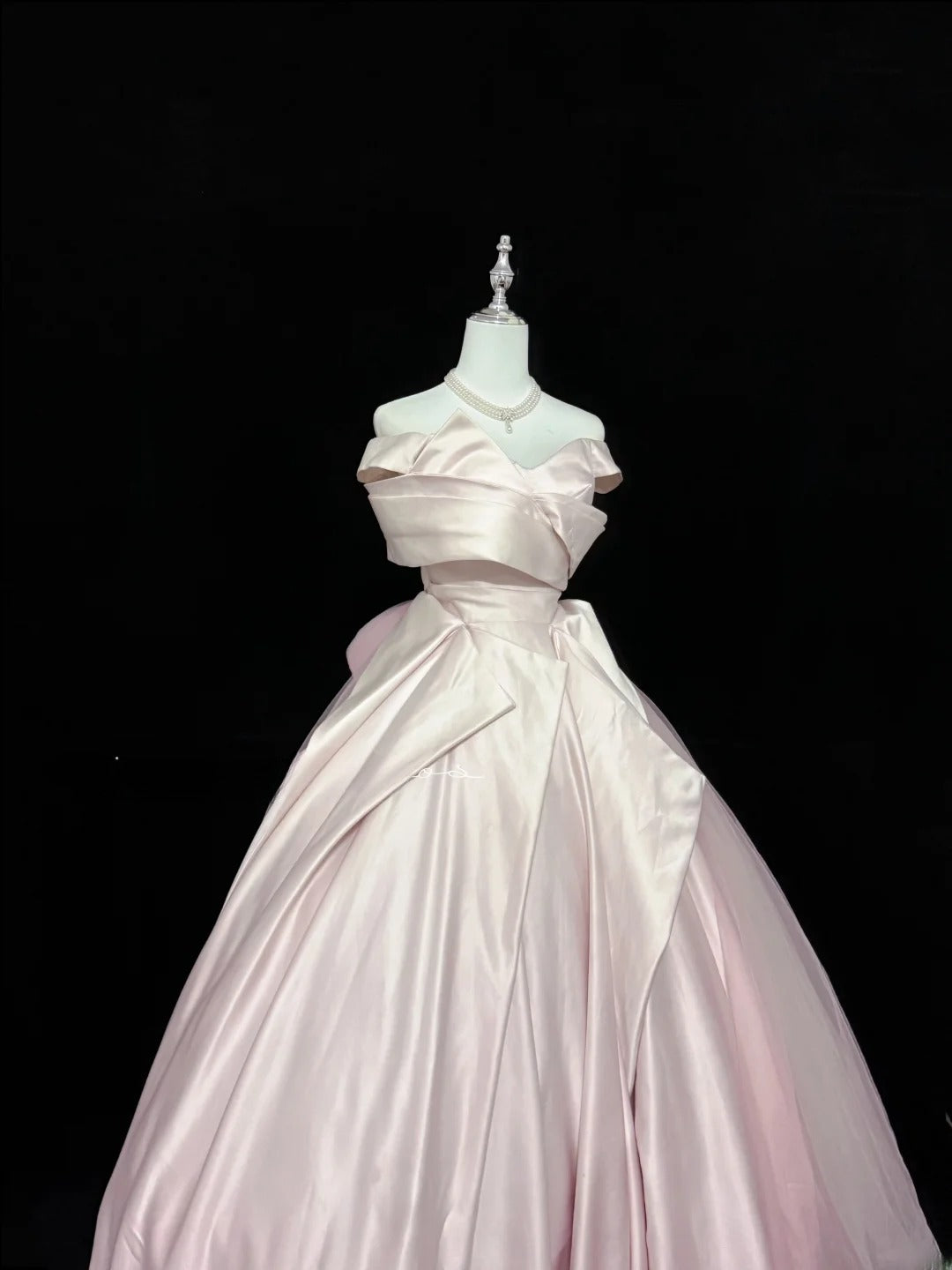 Classy Ball Gown Off The Shoulder Pink Satin With Ruffled Quince Dress Voluminous Sweet 16 Quinceanera Dresses Vestido de RB7408