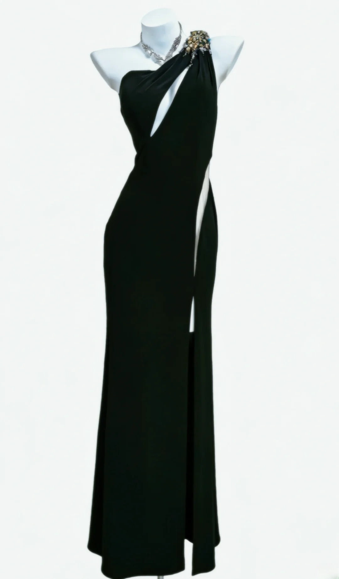 Robe fourreau noire asymétrique sans manches avec fente, longue, idéale pour un bal de promo, une sortie au lycée ou un 21e anniversaire (AS040)