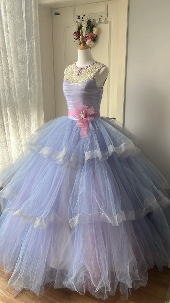 Prinzessinnen-Kleider zum 16. Geburtstag, lang, Flieder, U-Ausschnitt mit Perlen, Ballkleid, Sweet Sixteen Geburtstagskleid RC0420