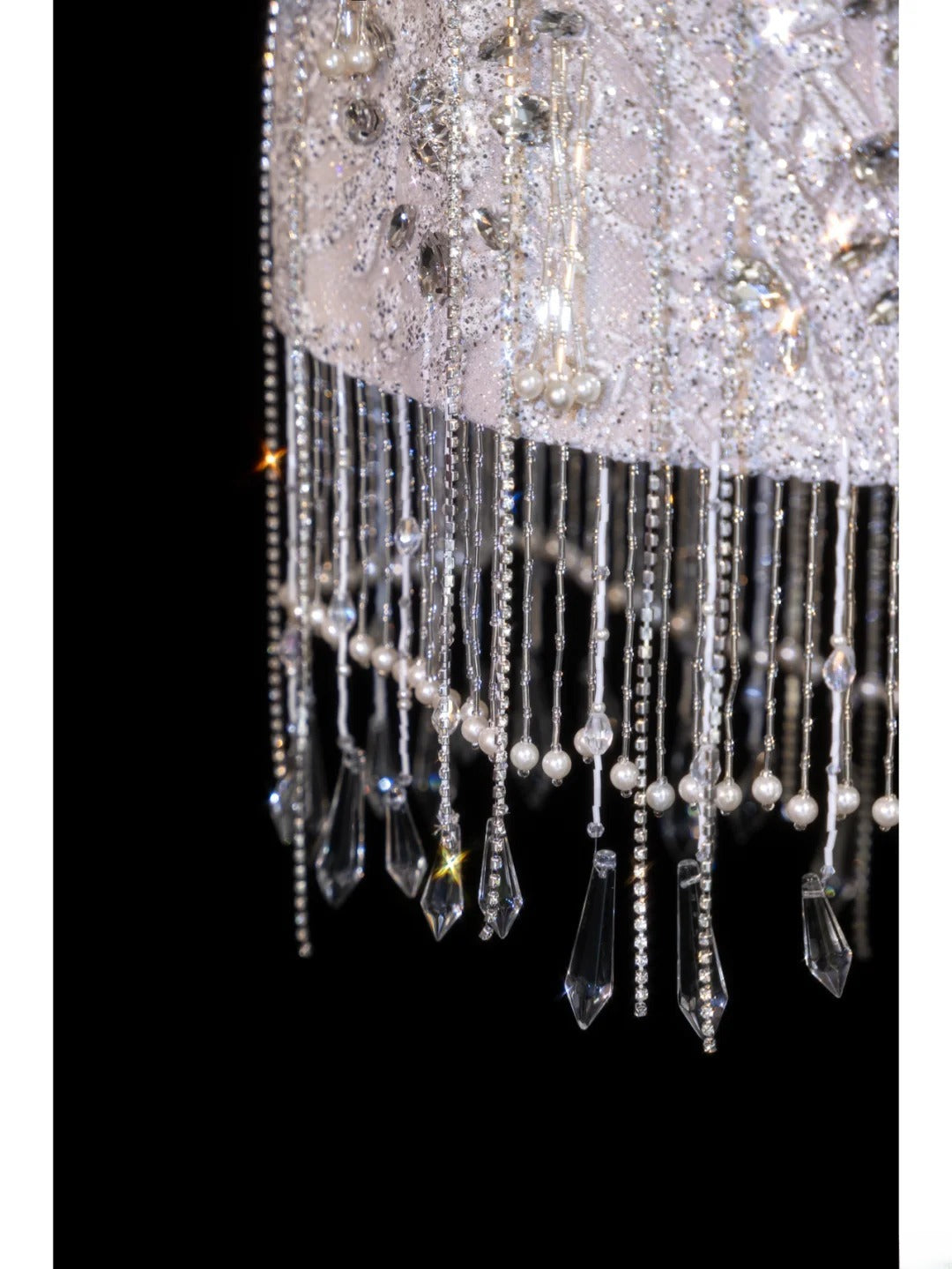 Elegantes Brautkleid in A-Linie mit eckigem Ausschnitt und Perlenstickerei, kurzes Modell für zierliche und große Größen, SA061