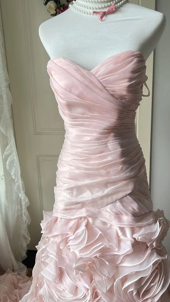 Rosa langes Meerjungfrau-Abschlussballkleid mit herzförmigem Ausschnitt und gestuften Blumen, festliches Abendkleid für Damen RC0434