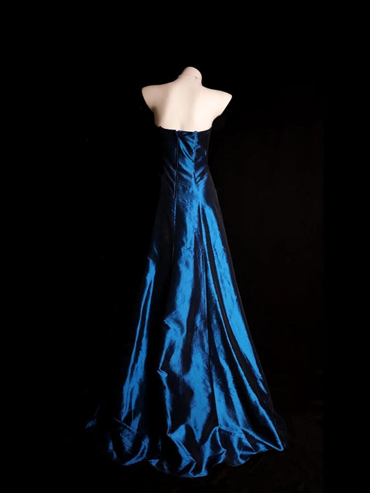 Blaues Ballkleid, trägerlos mit Perlenstickerei, dezent, bodenlang, formelles Abendkleid RB9864