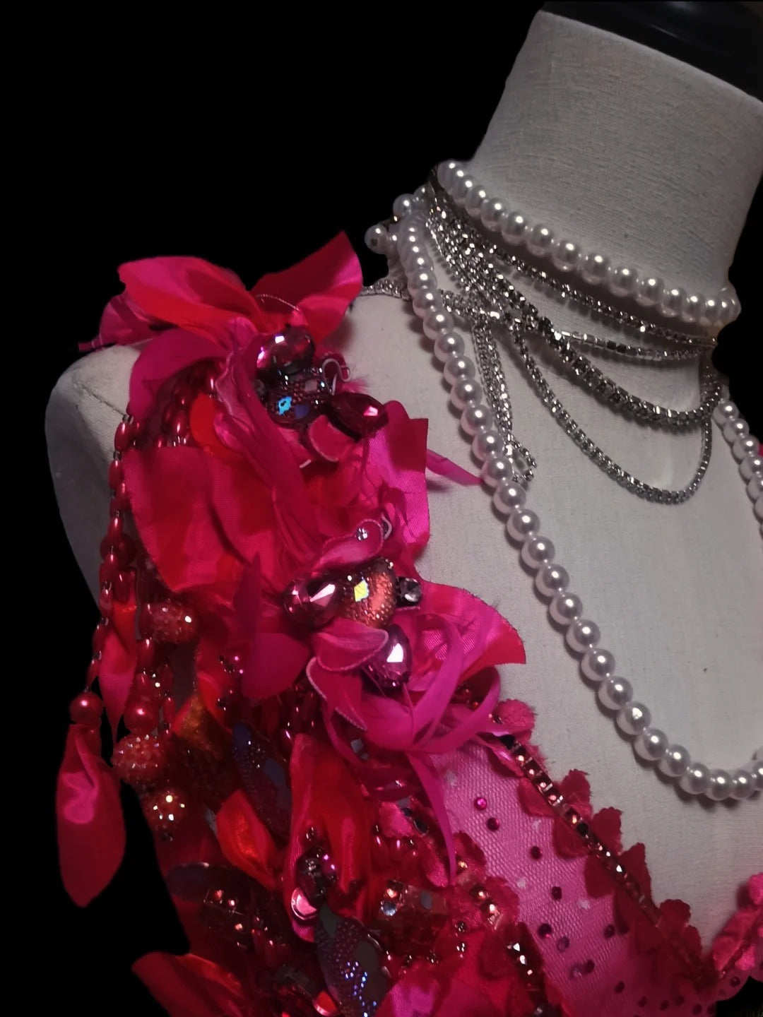 Robe de soirée longue sans manches en tulle rouge, col en V, style sirène rétro années 60 - Inspiration pour bal de fin d'année AS083