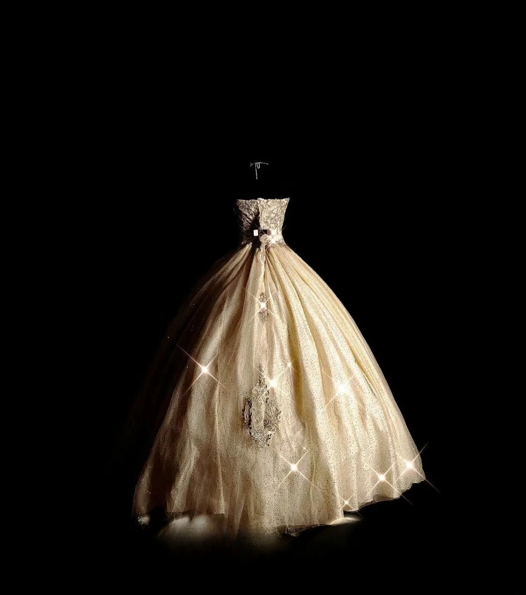 Sparkly Ball Gown Sweetheart Gold Tulle Long Quinceañera Dress Moda 2000 15 Quinceanera Dresses Ideas Sweet 16 Outfit RB7084