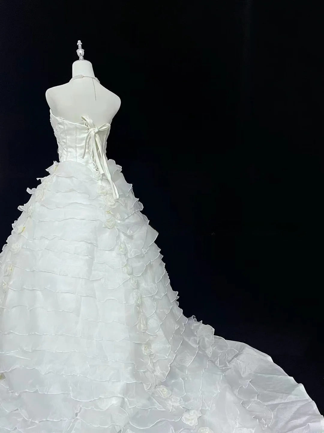 Modest Ball Gown Strapless White With Tiered Layers Beading Long Quince Dress Voluminous Sweet 16 Sweet Sixteen Outfits Vestido de 15 RB7532