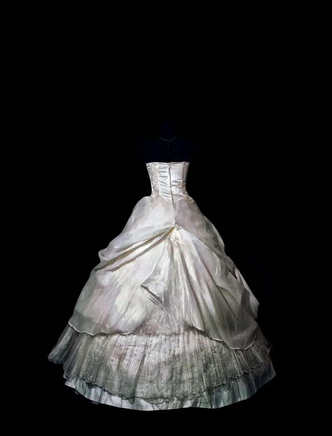 Charming Ball Gown Strapless Gray Long Quinceanera Dresses For Sweet 15 15 Anos Celebration Birthday Formal Gown RB8843