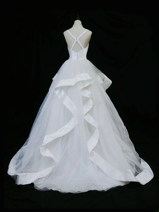 Pretty Ball Gown Straps White Tulle With Ruffled Long 15 Quinceanera Dresses Photo Ideas Formal Outfit RB6030