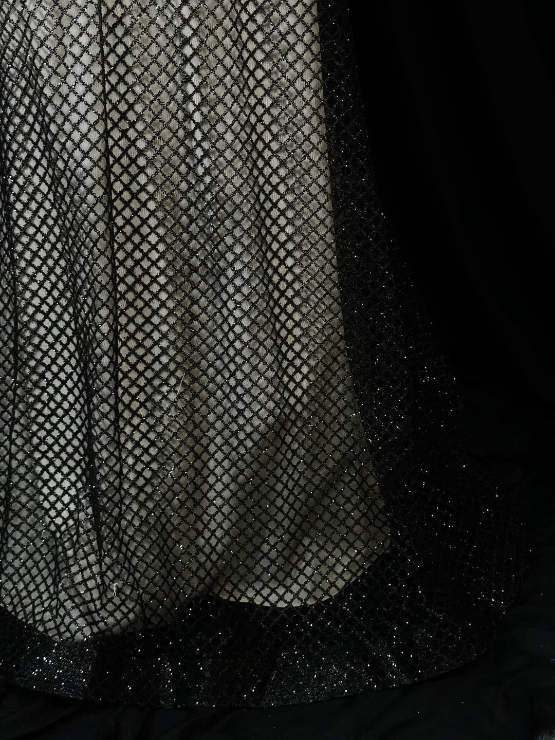 Beautiful Prom Dresses A Line V Neckline Black Lace With Backless Appliqued Long Formal Outfits RB6090