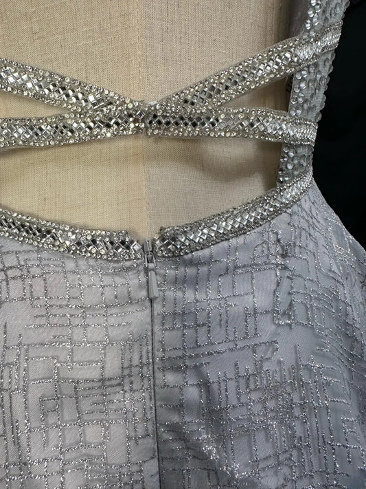 Beautiful Prom Dresses Ball Gown V Neckline Silver Gray With Backless Sequin Long Formal Outfits RB6091
