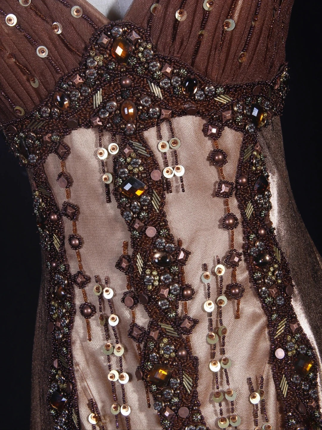 Robe de bal longue vintage années 80, coupe trapèze, bustier cœur, en tulle orné de perles. Idéale pour un 20e anniversaire. Robe de soirée AS301
