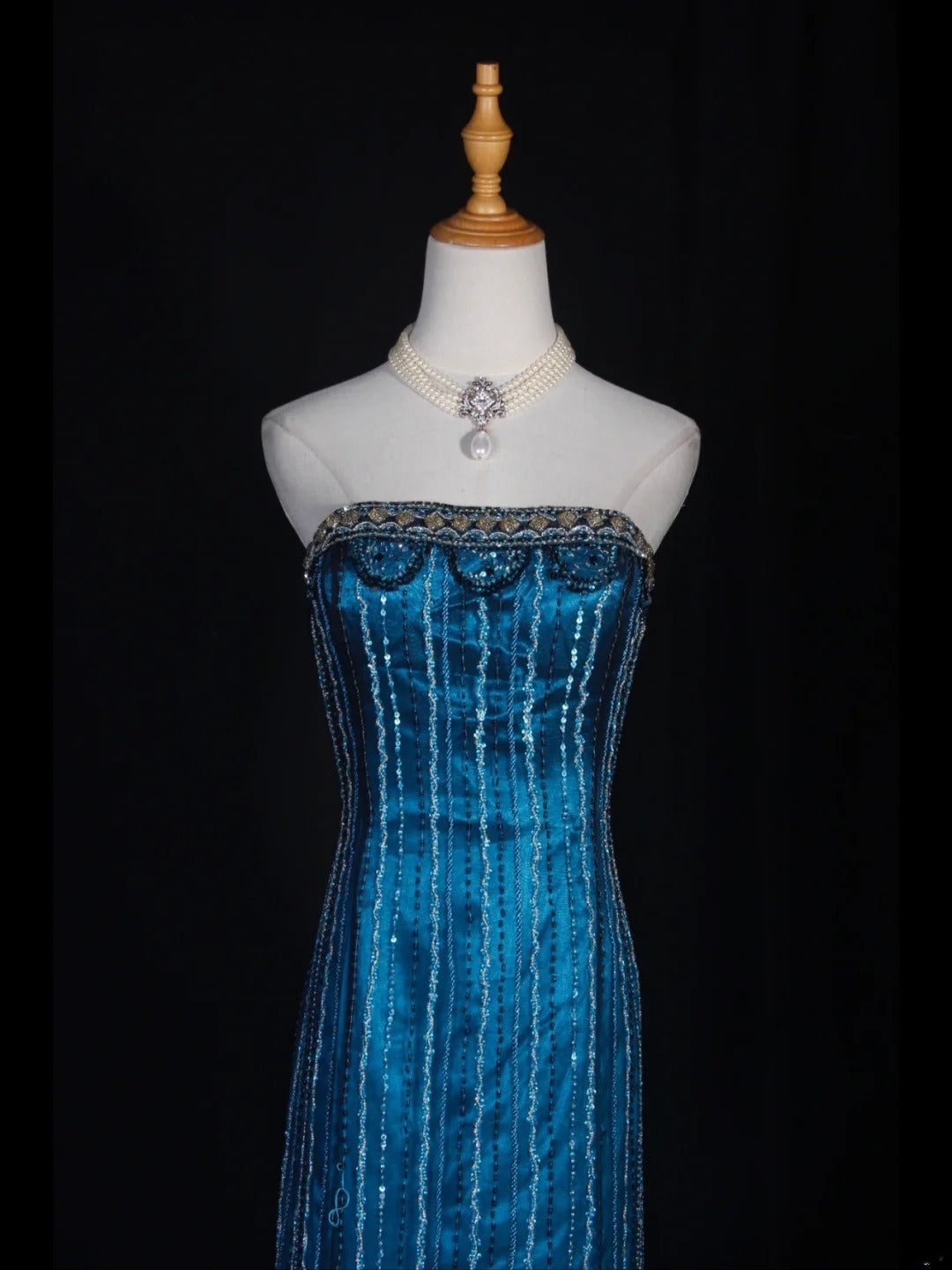 Retro-Meerjungfrauenkleid im Stil der 1950er Jahre: Trägerloses, blaues Chiffonkleid mit Strassbesatz am Oberteil, langes Ballkleid, Inspiration für den 22. Geburtstag, formelles Abendkleid AS305