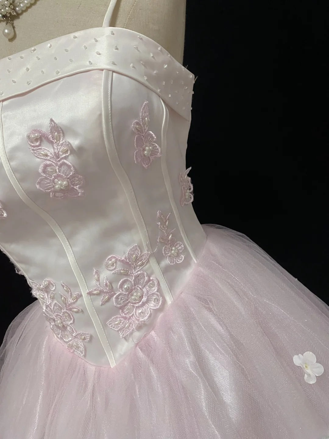 Cute Ball Gowns Spaghetti Straps Light Pink Tulle Poofy Long With Appliqued Quince Dress inspo Quinceanera Dresses Vestidos De 16 anos RB7758