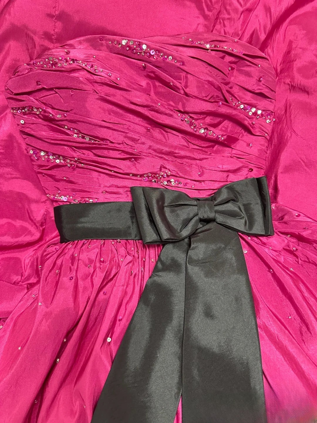 Modest Prom Dresses Ball Gown Strapless Hot Pink Satin With Ruffled Night Evening Formal Outfits RB6156