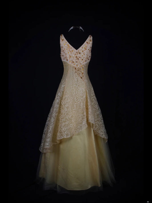Vintage-Ballkleid im 80er-Jahre-Stil mit V-Ausschnitt, Tüll, Perlen und Spitze, langes, perlenbesetztes Abendkleid, Inspiration für Geburtstagsoutfits, formelle Kleider AS350