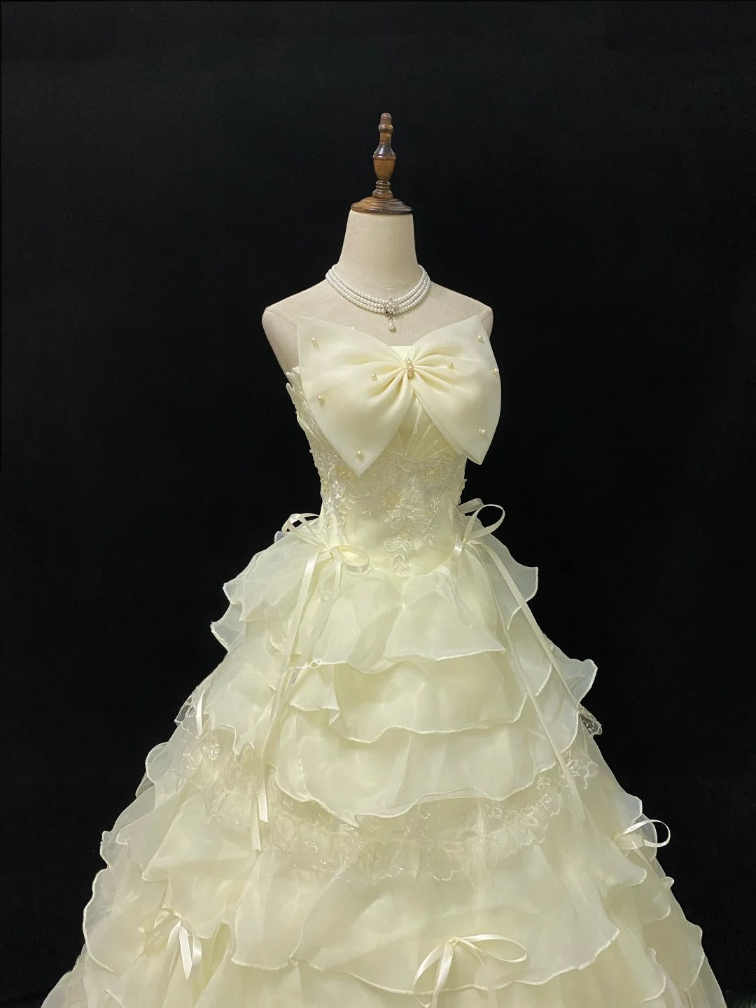 Princess Ball Gown Strapless Yellow Poofy Long With Ruffled Lace Quince Dress inspo Quinceanera Dresses Sweet 15 16 Outfits RB7805