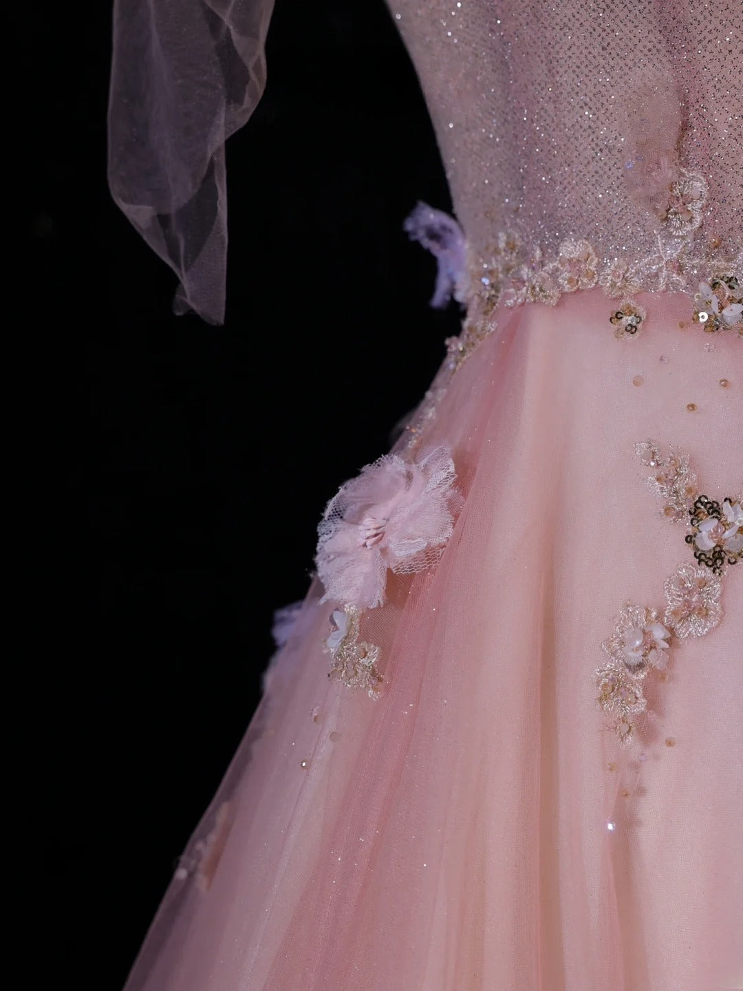 Robe de bal modeste, coupe trapèze, bretelles spaghetti, tulle rose, inspiration élégante, robe de soirée longue et formelle pour adolescentes et lycéennes AS408