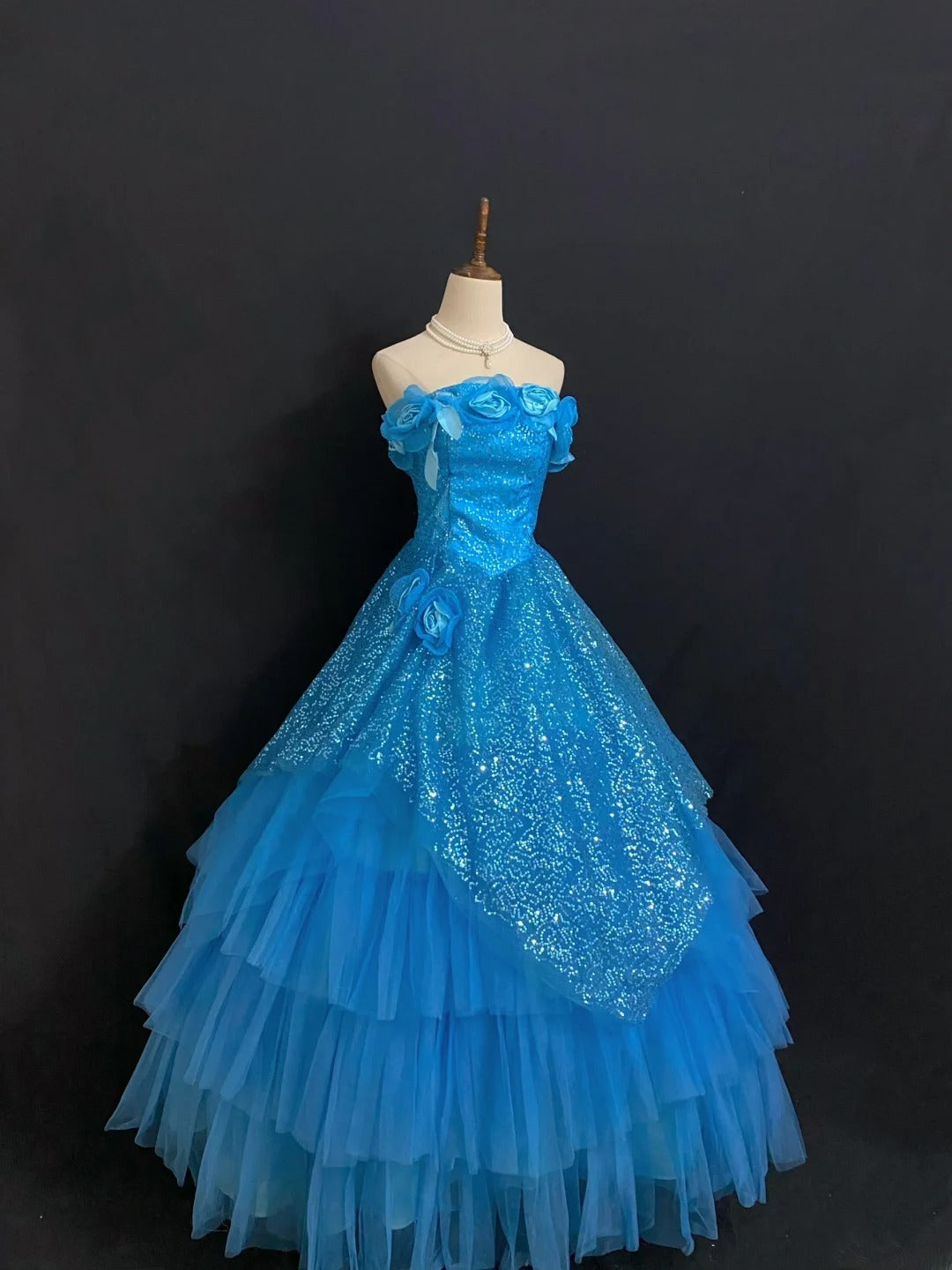 Princesses Fairytale Ball Gown Strapless Royal Blue Long With Flowers Long Quince Dress Quinceanera Dresses Formal Birthday Outfits RB7946