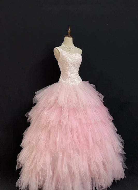 Princesses Fairytale Ball Gown One Shoulder Pink Tulle Long With Lace Long Quince Dress Quinceanera Dresses Formal Birthday Outfits RB7961