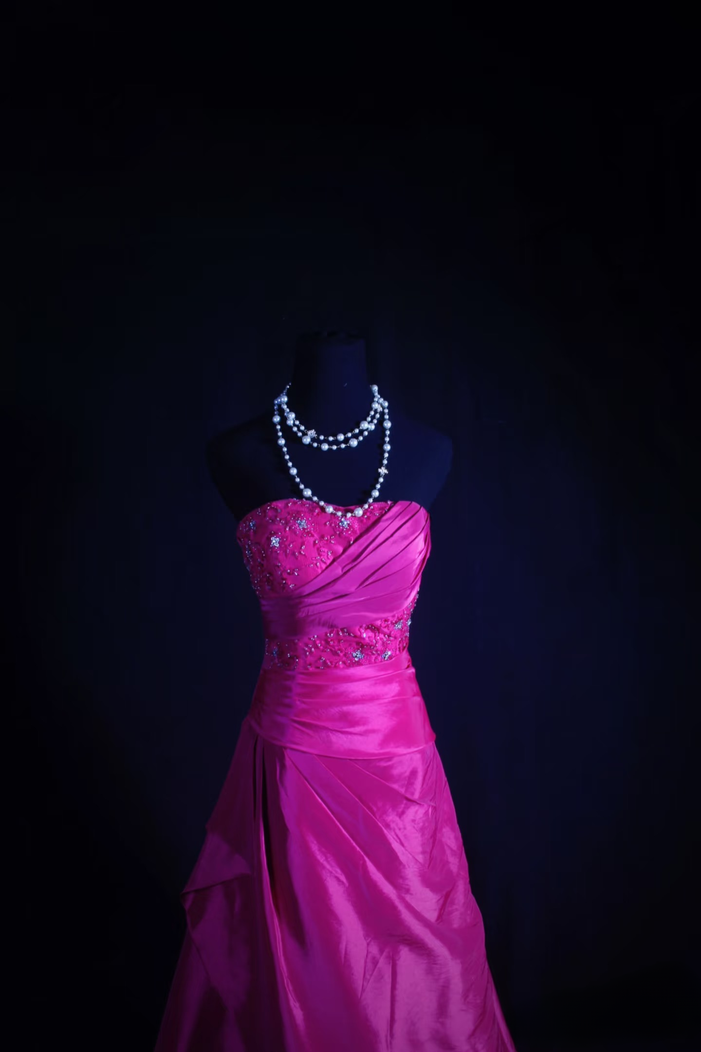 Retro-Abendkleid, trägerloses Ballkleid aus fuchsiafarbenem Satin mit applizierter Spitze, langes Vintage-Abendkleid, Partykleid AU015