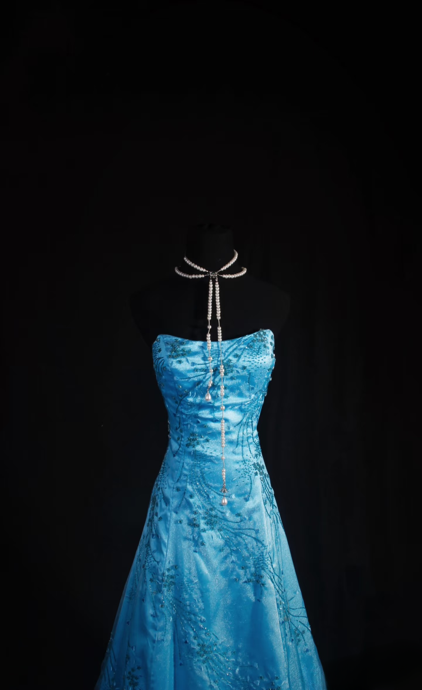 Retro-Abendkleider, A-Linie, trägerlos, blauer Tüll, Perlenbesatz, Vintage-Stil, lange Abendkleider, Partykleider AU026