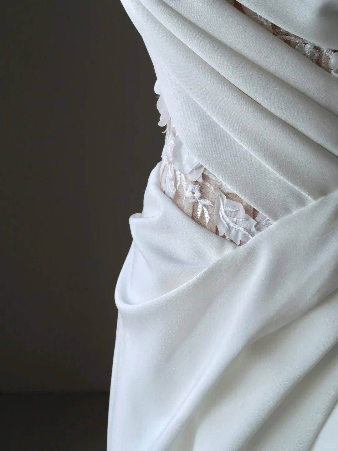 Sexy Mermaid One Shoulder Tulle White Lace With Ruffled Groom Bride Gown Bridal Dress Modest Wedding Dresses RB7696