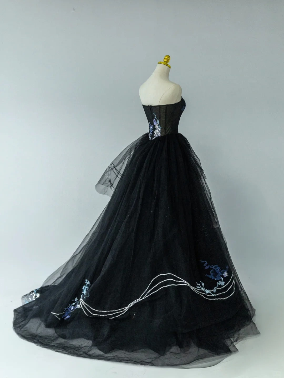 Modest Ball Gown Sweetheart Little Black Tie Tulle Prom Dresses With Beading Long Evening Party Formal Outfits RB6587
