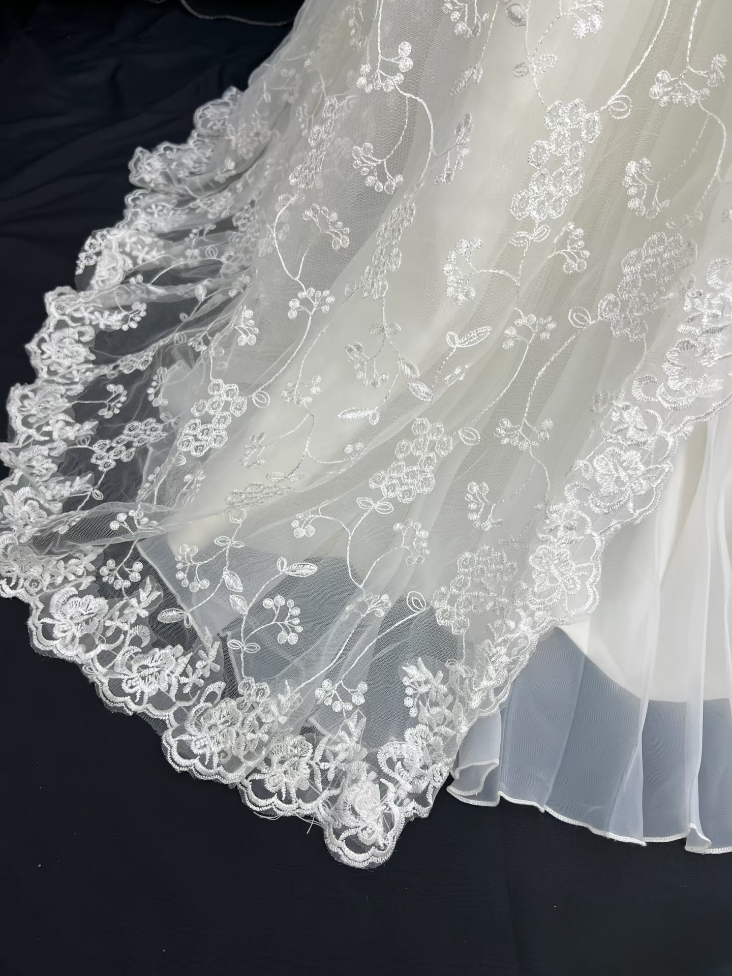 Retro A line Strapless Lace Style Long 60s Inspired Wedding Dress Bride Gowns Wedding Dresses AU109