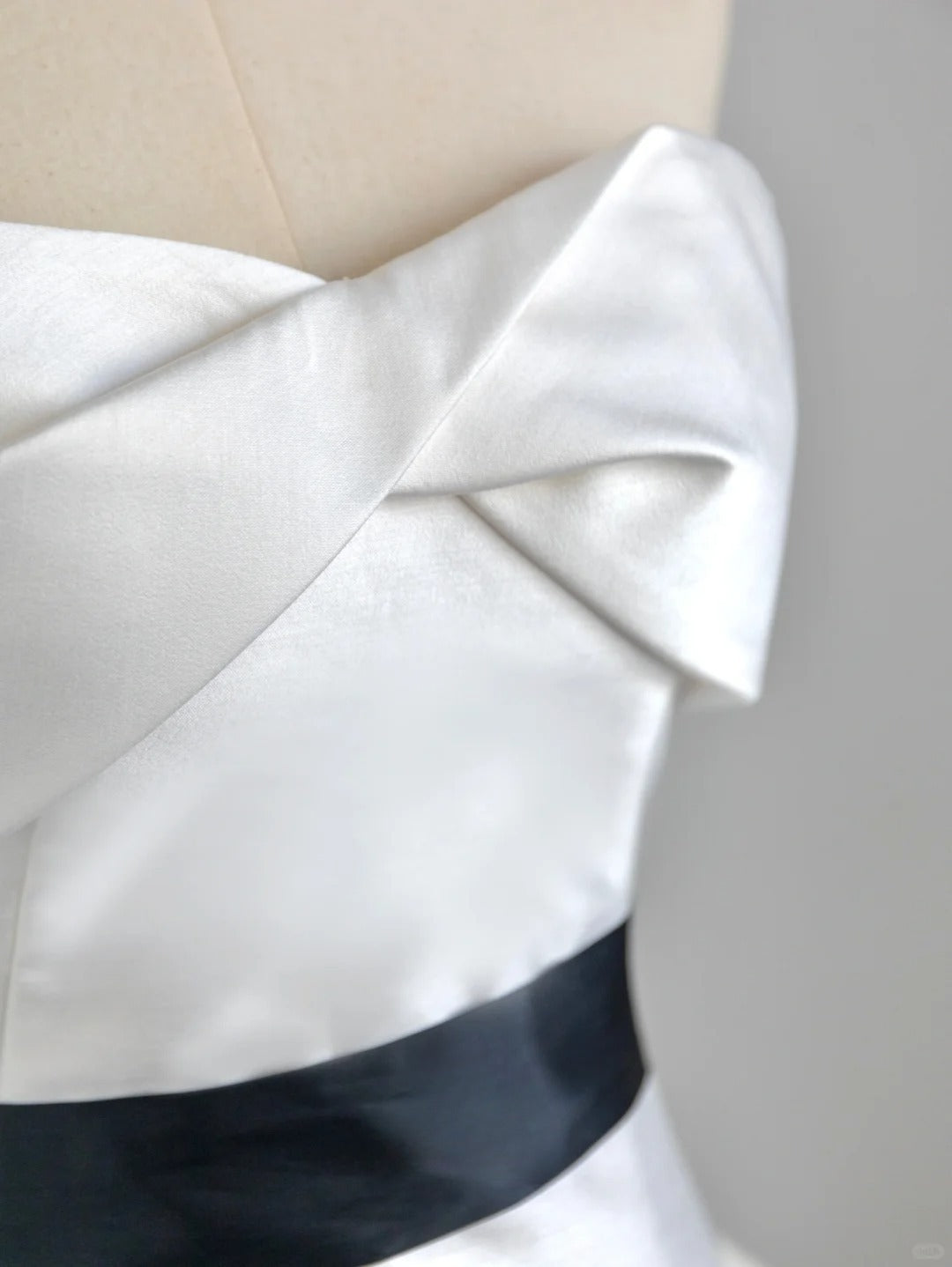 Modest Mermaid Sweetheart White Satin Groom Long Bride Gown Bridal Dress Modest Wedding Dresses RB7707
