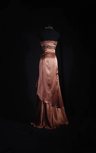 Vintage Ballkleider 90er Jahre A-Linie Neckholder Braun Perlen Satin Langes Partykleid Inspiration Senior Dance Graduation Dresses AU561