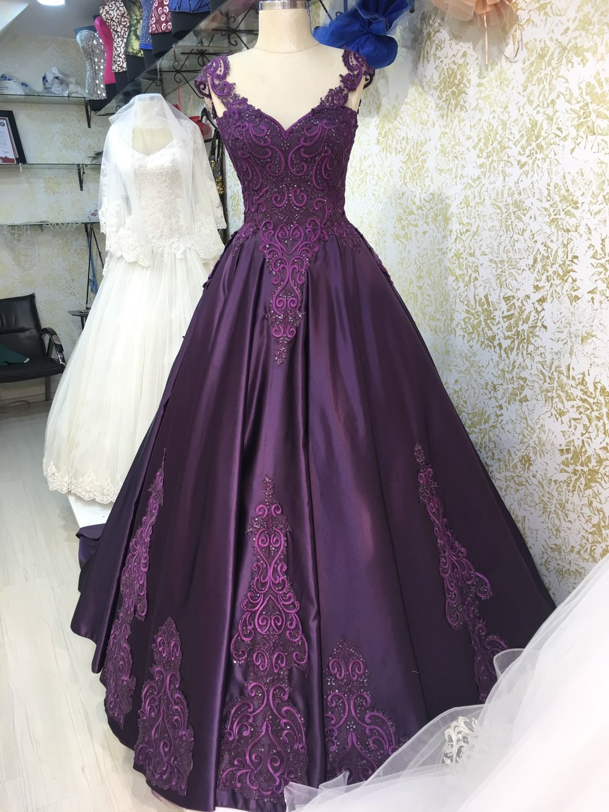 Classy Ball Gown Sweetheart Dark Purple Satin Prom Dresses Inspiration Party Dress Princess Graduation Dress B635