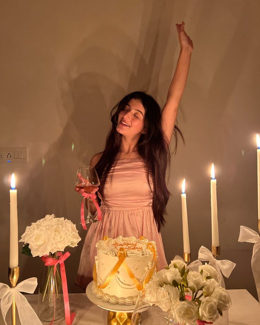Süßes A-Linie Trägerloses Rosa Satin Kurzes Kleid zum 16. Geburtstag Homecoming Kleider Cocktailkleid B663