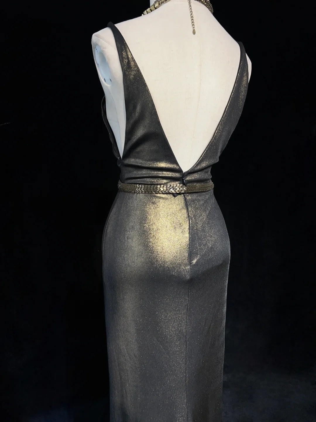 Robes de bal tendance Inspiration sirène Robe de soirée formelle vintage en satin à fines bretelles N3186