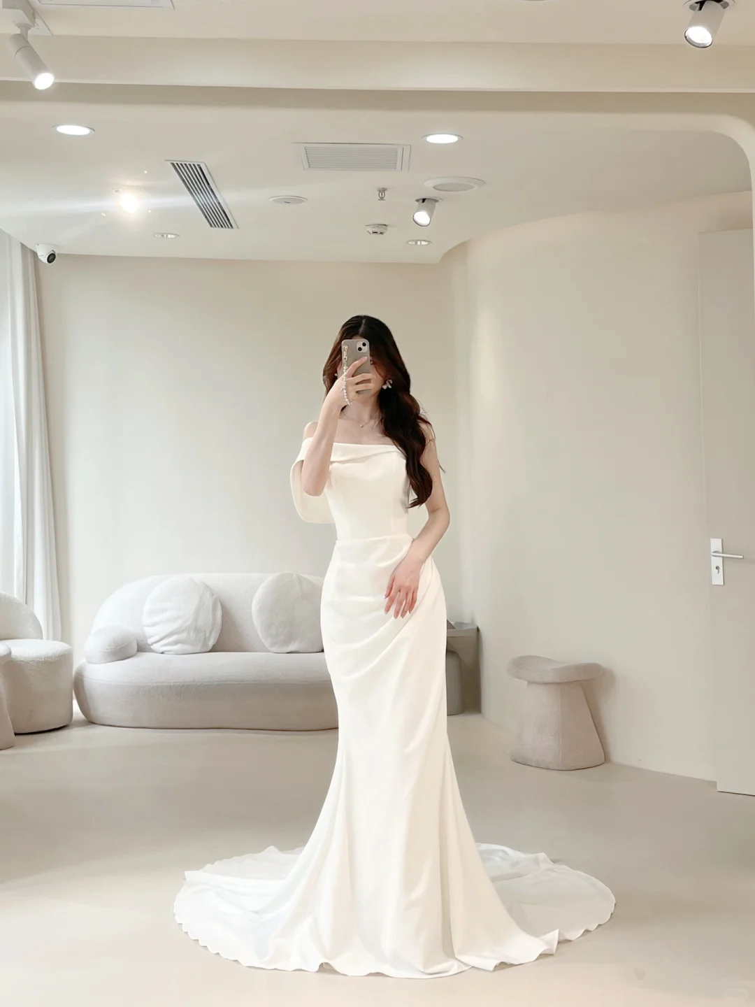 Women’s Mermaid Strapless Bridal Wedding Dress With Pleated Floor Length Brides Gown for Bride AB1024