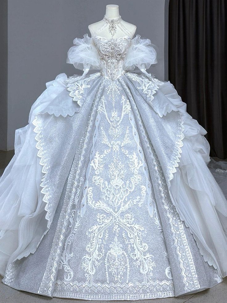 Princess Wedding Dress Ball Gown Vintage Strapless Lace With Appliques Floor Length Bridal Gown RC1389