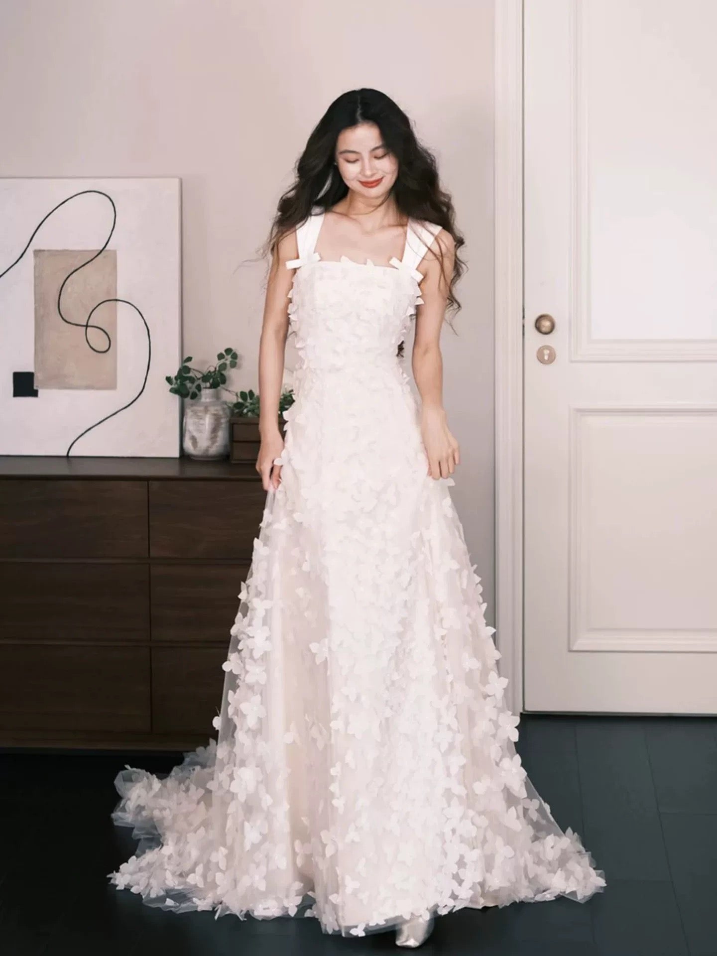 Romantische Hochzeitskleider Ballkleider Eckiger Ausschnitt Weiße Blumen Sommerhochzeitskleid N4273