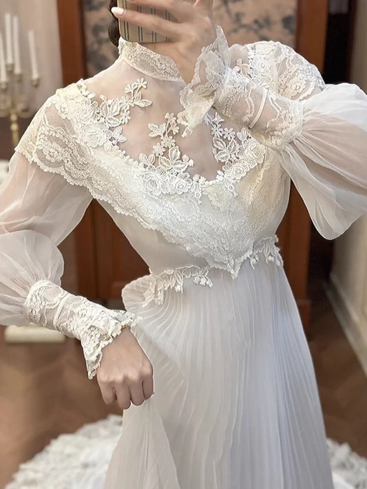 Vintage A line High Neck Chiffon With Long Sleeves Lace Summer Bridal Gown White Wedding Dresses RB3722