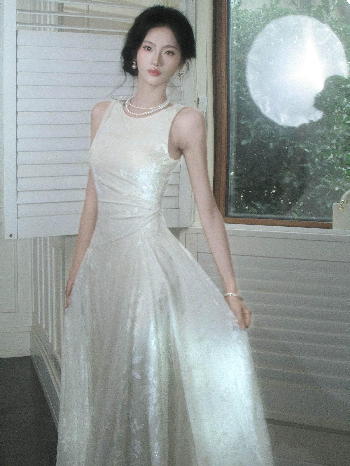 Einfaches A-Linien-Kleid mit Rundhalsausschnitt, weißer Spitze, inspiriert, langes Hochzeits-, Party-, Ball- und Gastkleid N2085