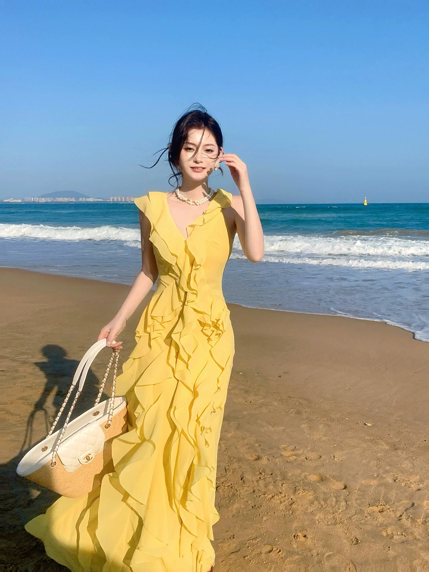 Einfaches Meerjungfrau V-Ausschnitt Gelbes Chiffon Sommer Abendkleid für Damen Mädchen Teenager Ballkleider N2216