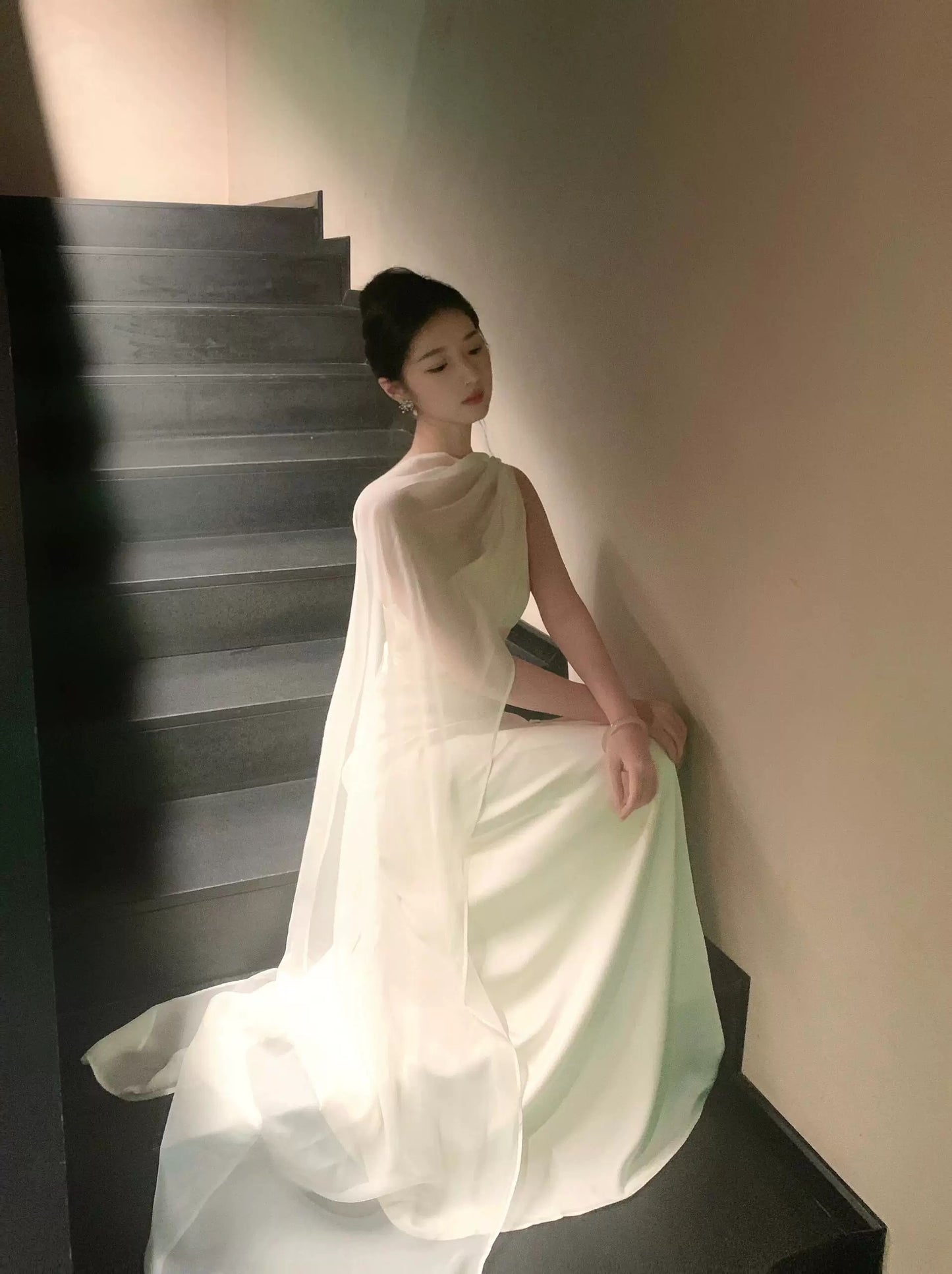 Robes de soirée simples Sirène à une épaule Ivoire avec écharpe Robe de soirée longue N3177