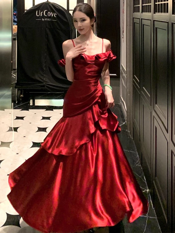 Robes de soirée de bal de promo Classy Sirène à Bretelles Spaghetti Couleur Bordeaux Printemps Été Plage Tenues de Cérémonie Invitée de Mariage N3951